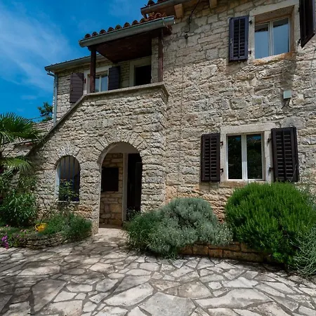 Village Family House Ranka Zminj