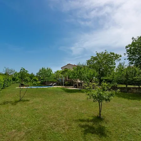 Village Family House Ranka * Zminj