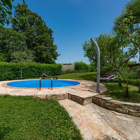 Village Family House Ranka Holiday home Zminj